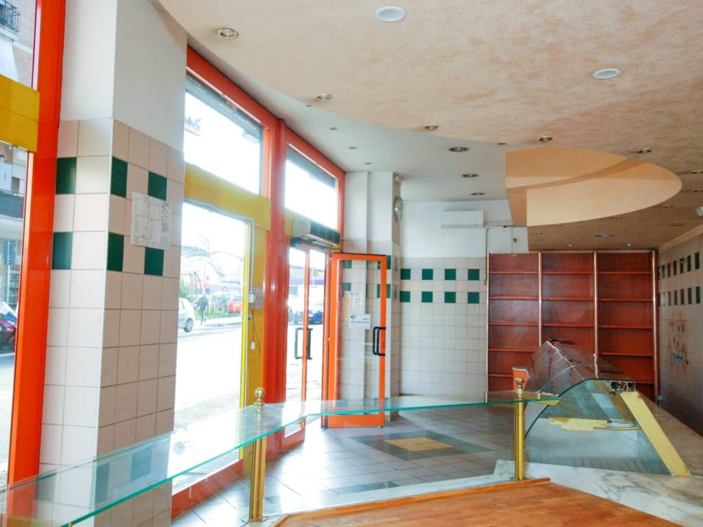negozio in affitto a Roma in zona Pietralata