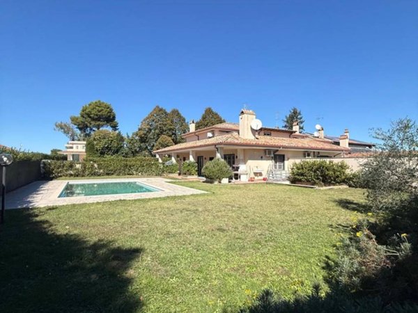 casa indipendente in affitto a Roma in zona Olgiata