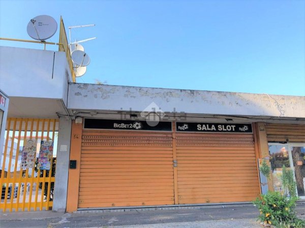 ufficio in affitto a Roma in zona Torre Maura