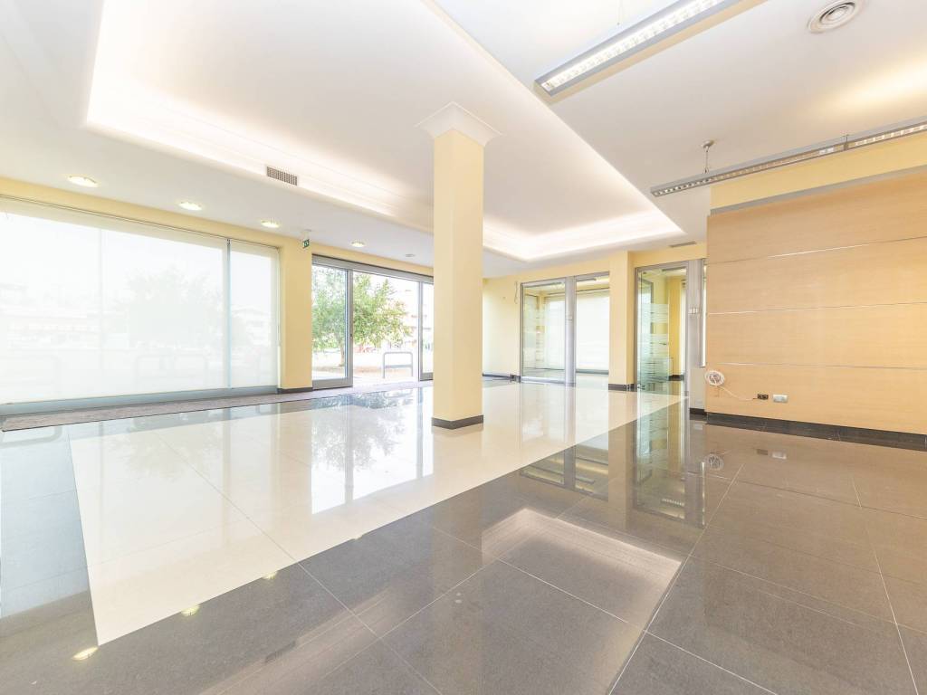 negozio in affitto a Roma in zona Finocchio