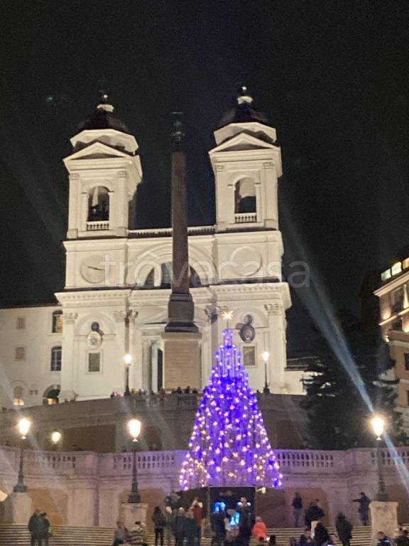 negozio in affitto a Roma in zona Rione Monti/Campitelli
