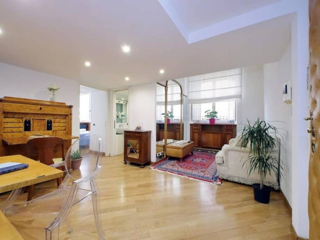 appartamento in affitto a Roma in zona Trevi-Colonna