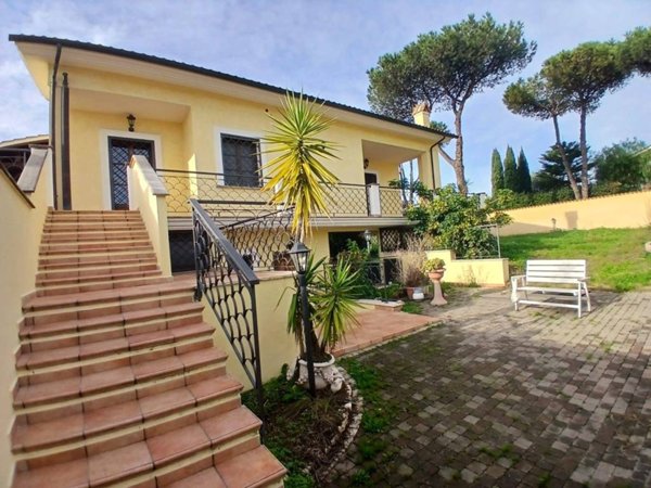 casa indipendente in affitto a Roma in zona Massimina/Casal Lumbroso