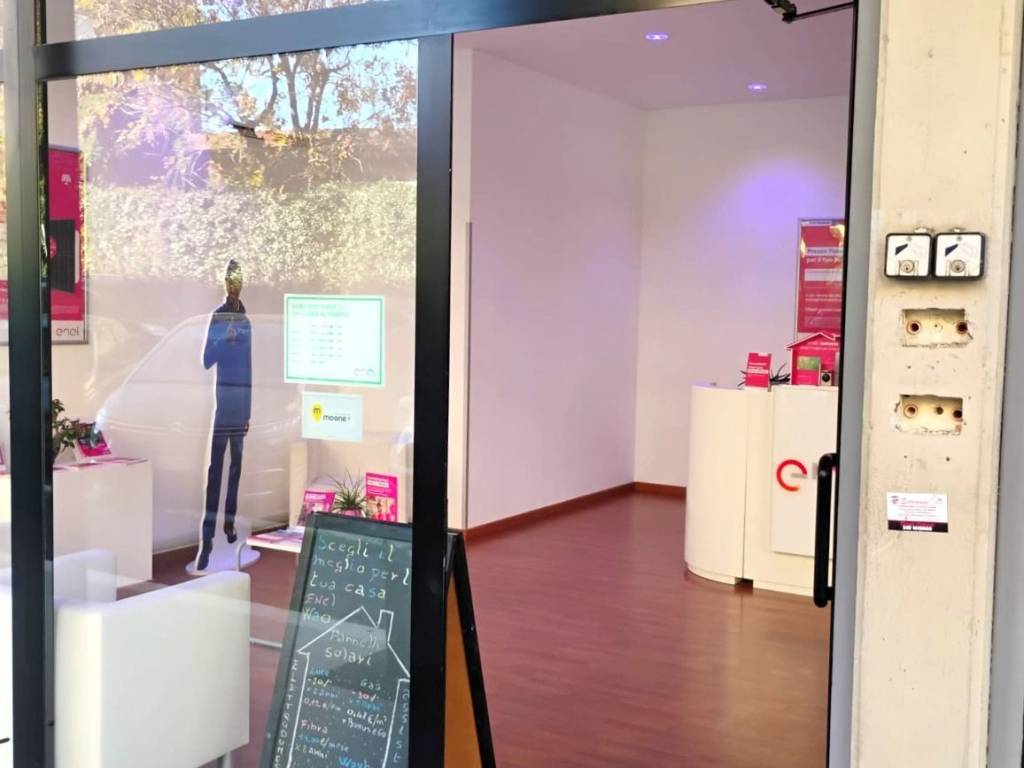 negozio in affitto a Roma in zona Dragona/Bagnoletto