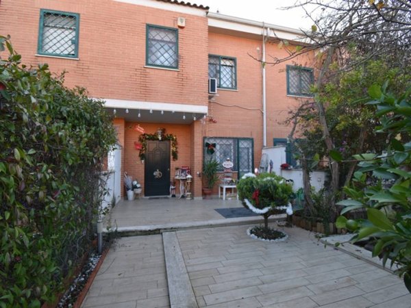 casa indipendente in affitto a Roma in zona Massimina/Casal Lumbroso