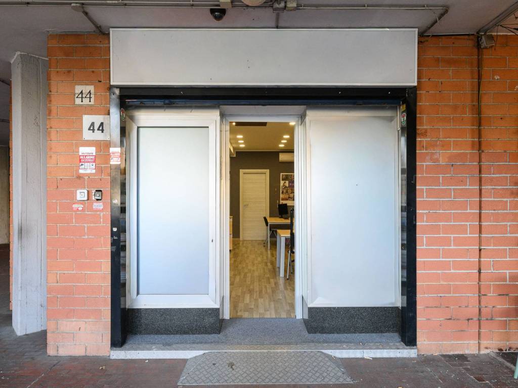negozio in affitto a Roma in zona Collatino