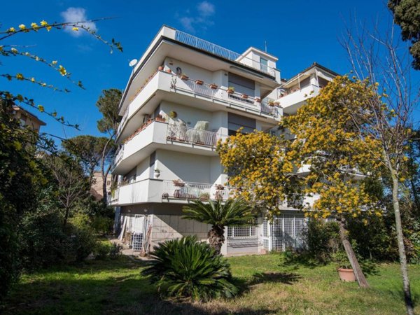 appartamento in affitto a Roma in zona Tomba di Nerone