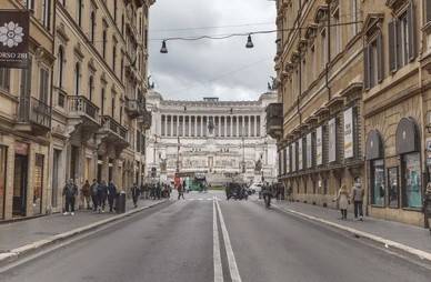 negozio in affitto a Roma in zona Campo Marzio