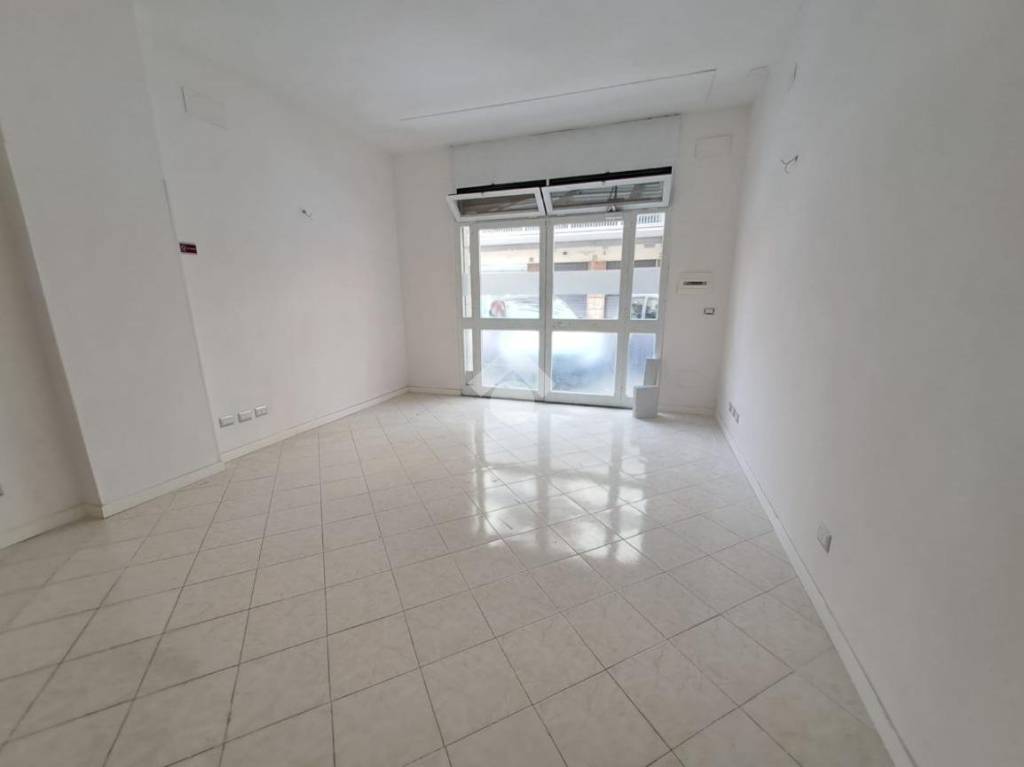 negozio in affitto a Roma in zona Prenestino-Centocelle