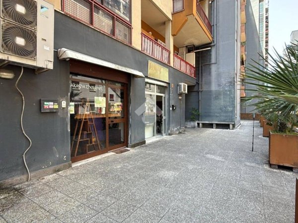 negozio in affitto a Roma in zona Ardeatino