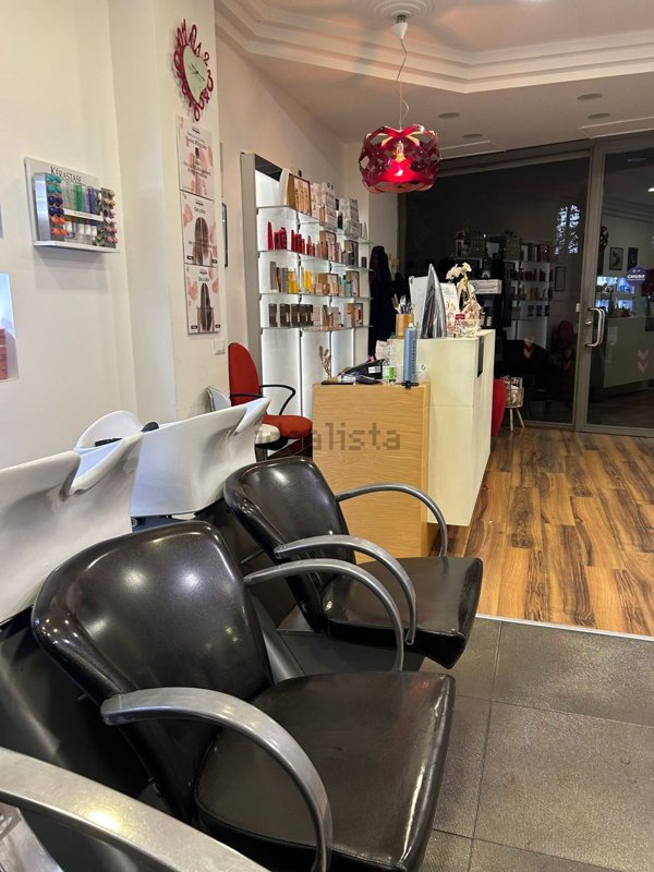 locale commerciale in affitto a Roma in zona Appio Latino