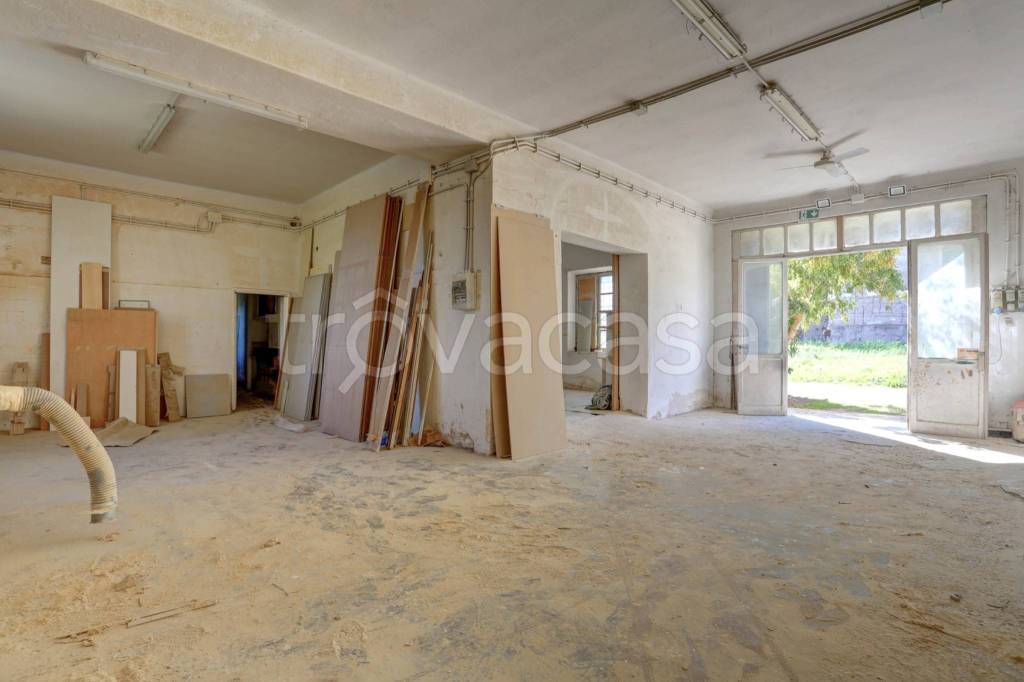 locale commerciale in affitto a Roma in zona Aurelio