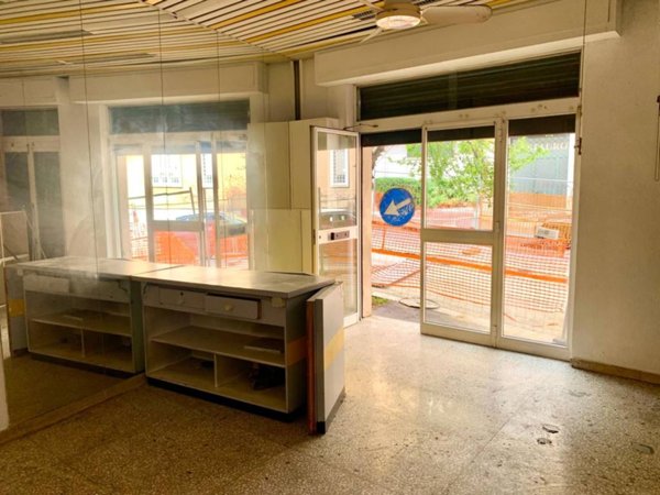 negozio in affitto a Roma