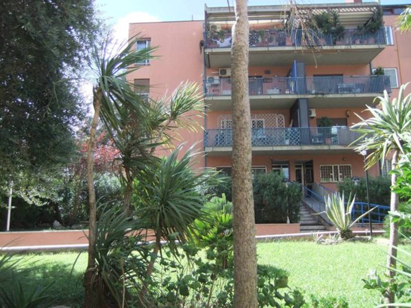 appartamento in affitto a Roma in zona Axa