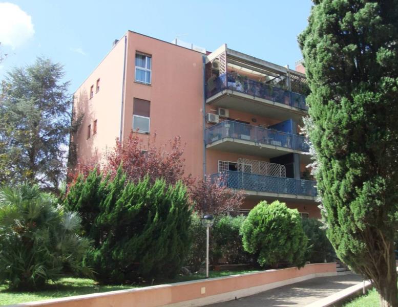 appartamento in affitto a Roma in zona Axa