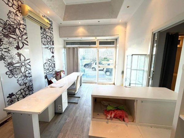 negozio in affitto a Roma in zona Monte Sacro/Talenti