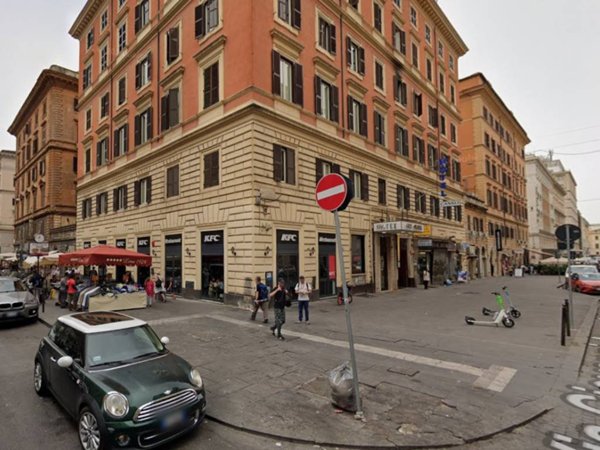 negozio in affitto a Roma