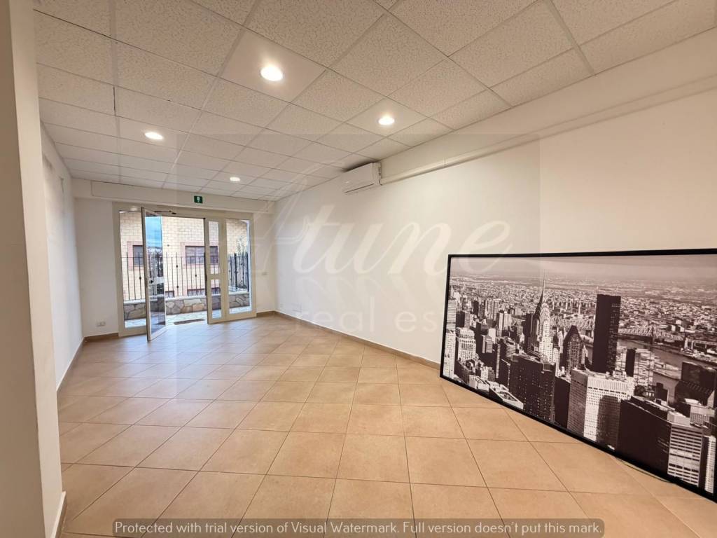 negozio in affitto a Roma in zona Tor di Quinto