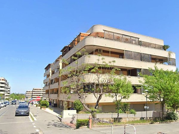 negozio in affitto a Roma in zona Acilia