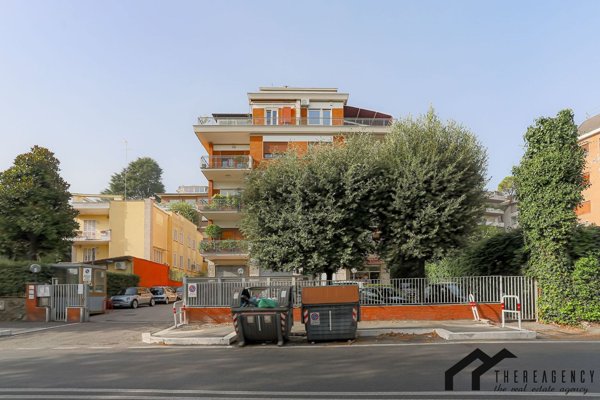 locale commerciale in affitto a Roma in zona Tor di Quinto