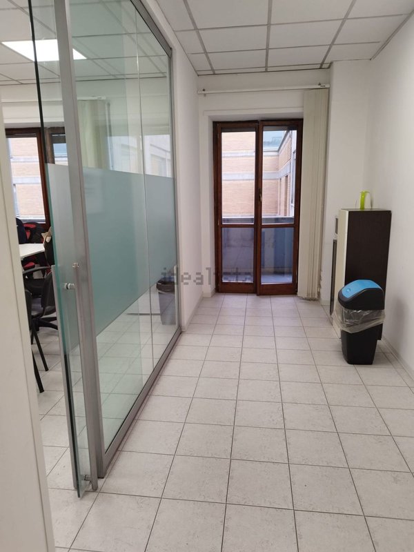 ufficio in affitto a Roma in zona Ostiense