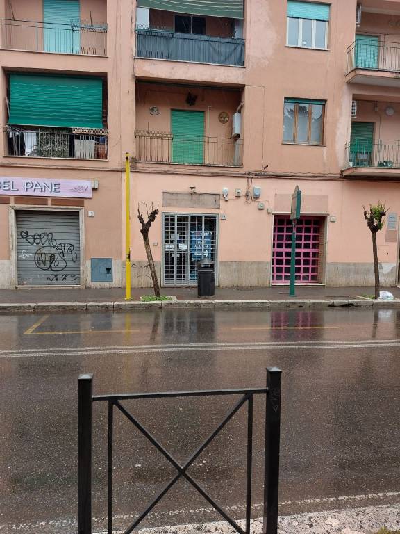 negozio in affitto a Roma in zona Acilia