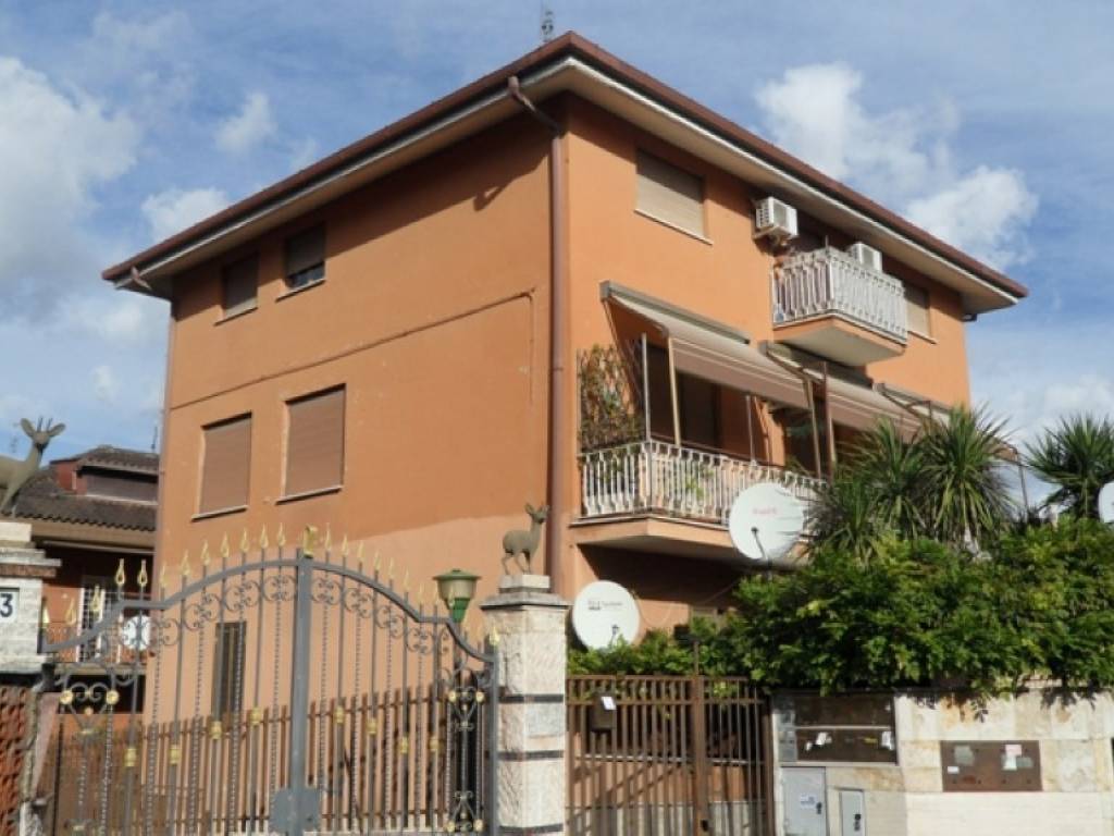 appartamento in affitto a Roma in zona Tomba di Nerone