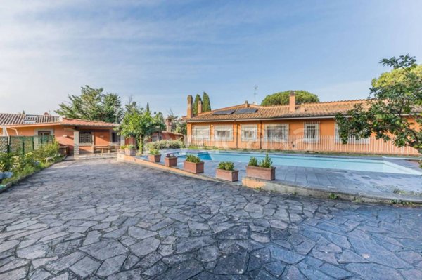 casa indipendente in affitto a Roma in zona Prima Porta