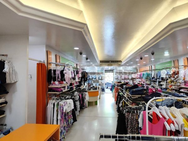 negozio in affitto a Roma in zona Borghesiana