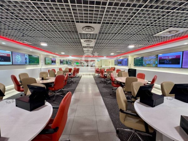 negozio in affitto a Roma in zona Finocchio