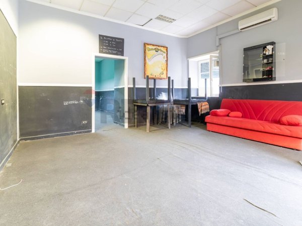 locale commerciale in affitto a Roma in zona Finocchio