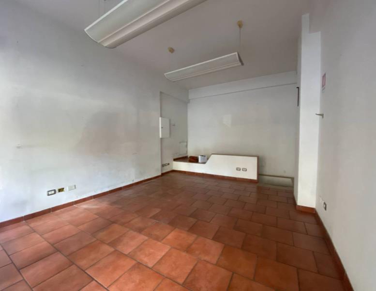 locale commerciale in affitto a Roma in zona Ostiense