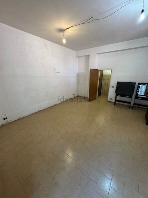 locale commerciale in affitto a Roma in zona Dragona/Bagnoletto