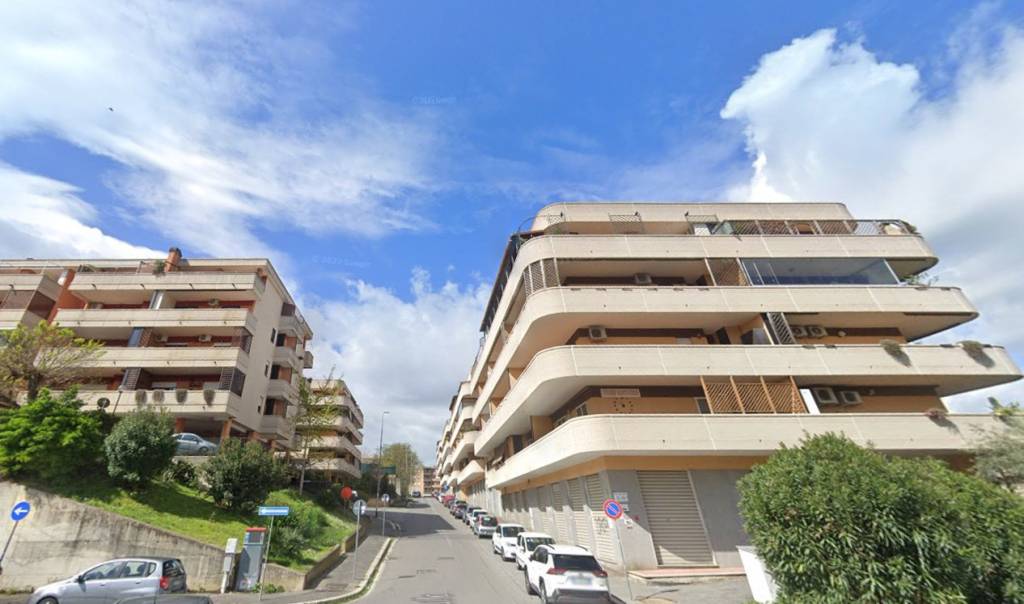 negozio in affitto a Roma in zona Ostiense