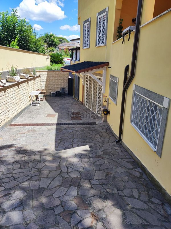 appartamento in affitto a Roma in zona Infernetto