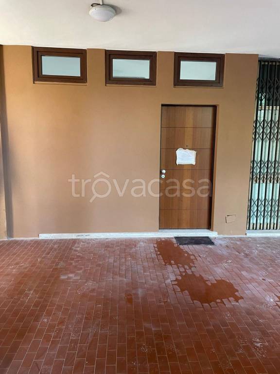 negozio in affitto a Roma in zona Giuliano Dalmata