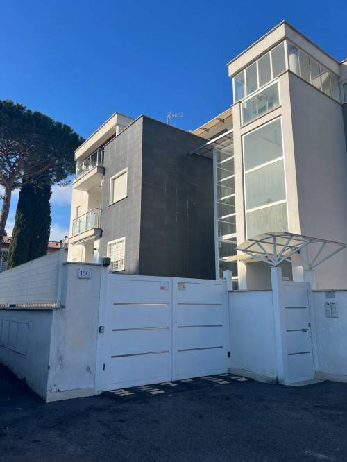 appartamento in affitto a Roma in zona Casal Palocco