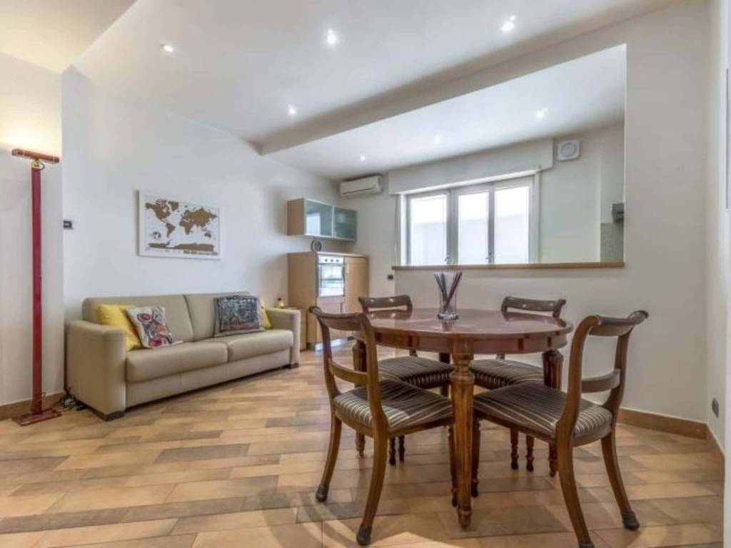 appartamento in affitto a Roma in zona Rione Monti/Campitelli