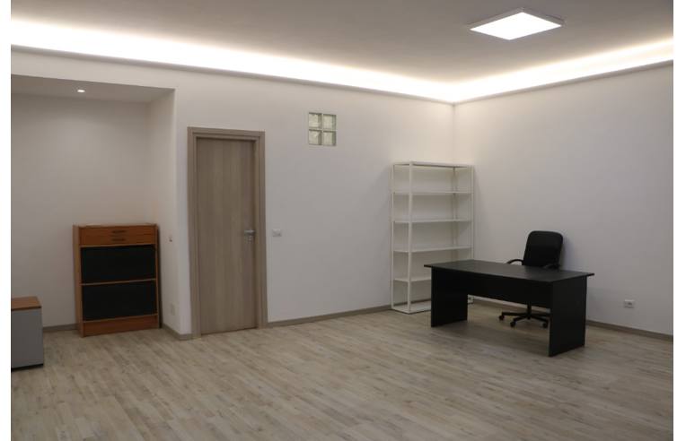 locale commerciale in affitto a Roma in zona Collatino