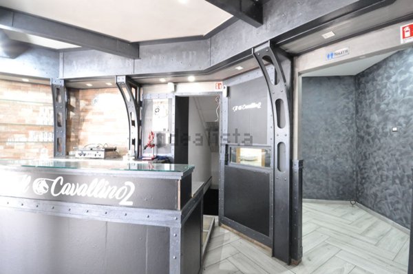 locale commerciale in affitto a Roma in zona Finocchio