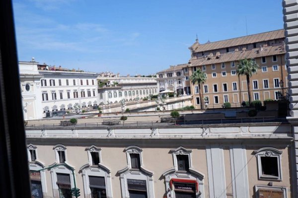 ufficio in affitto a Roma in zona Trevi-Colonna