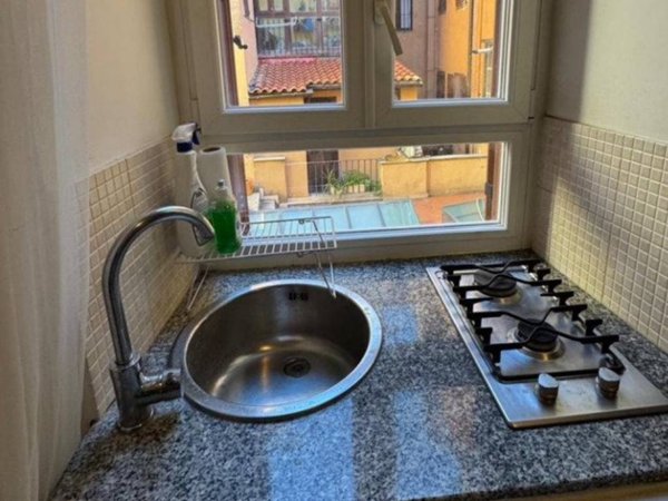 appartamento in affitto a Roma in zona Trevi-Colonna