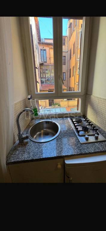 appartamento in affitto a Roma in zona Trevi-Colonna