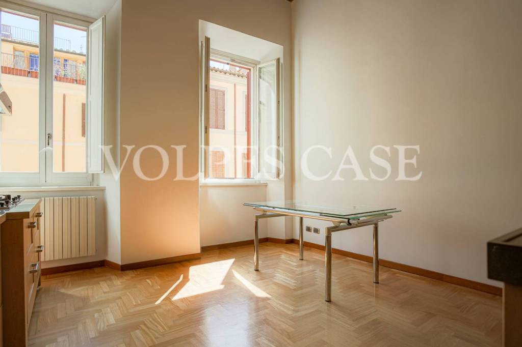 appartamento in affitto a Roma in zona Rione Monti/Campitelli