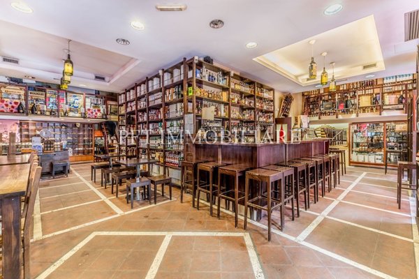 locale commerciale in affitto a Roma in zona Ostiense