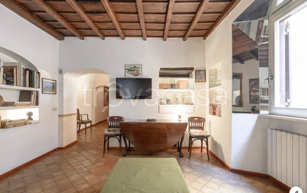 appartamento in affitto a Roma in zona Parione/Sant'Eustachio