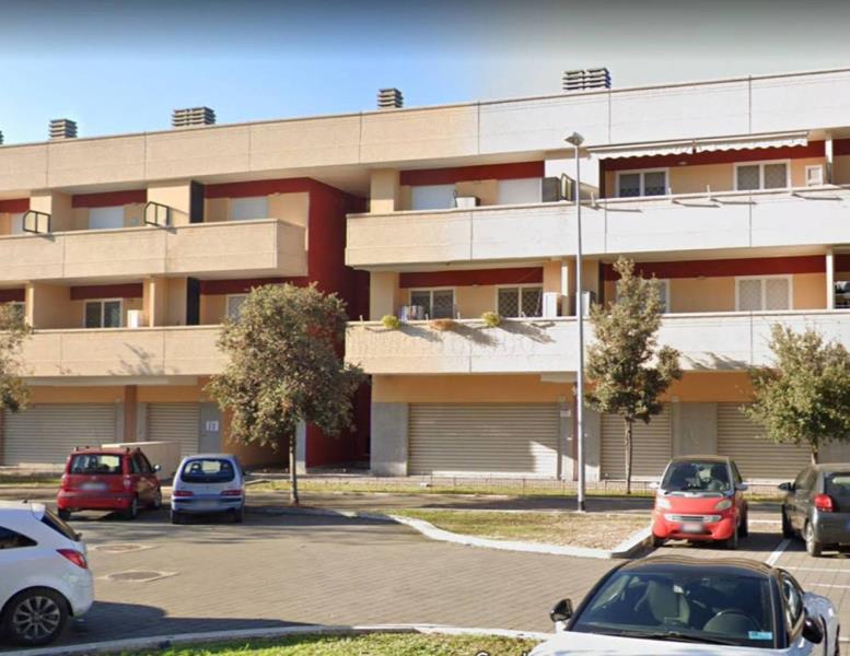negozio in affitto a Roma in zona San Basilio