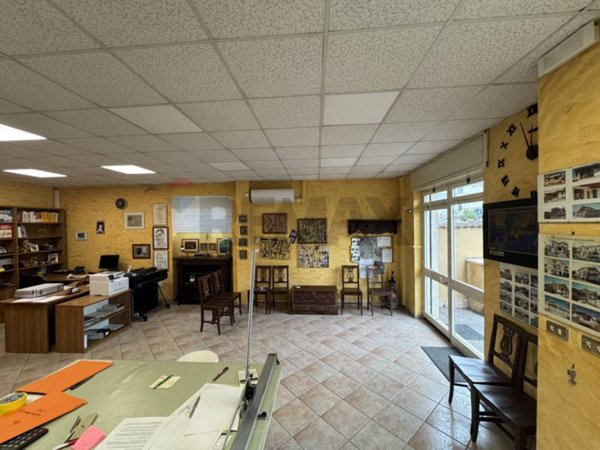 negozio in affitto a Roma in zona Acilia