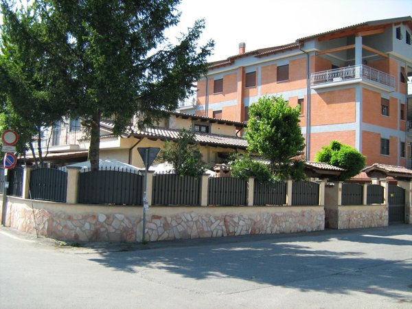 casa indipendente in affitto a Roma in zona Finocchio