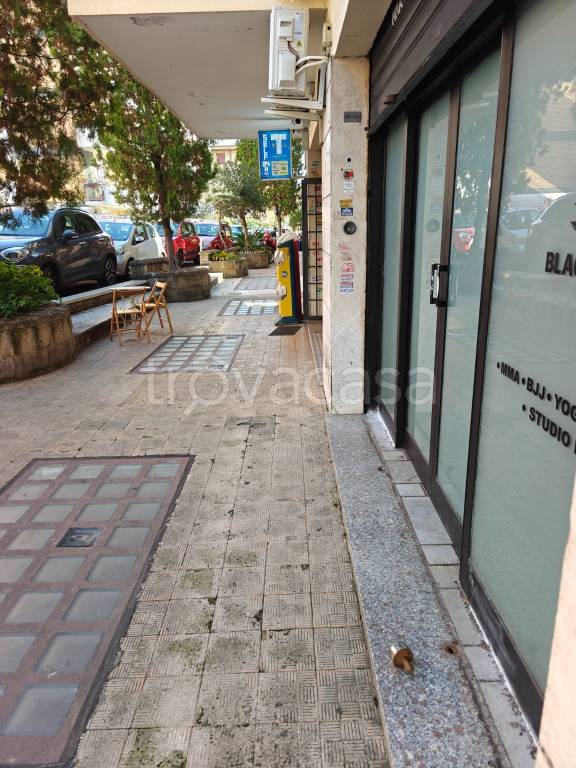 negozio in affitto a Roma in zona Primavalle